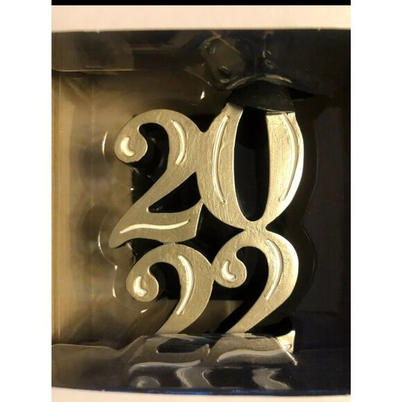 Hallmark Graduation Ornament ~ Class Of 2022 - Decorative Displayable Silver‎ - Picture 2 of 3
